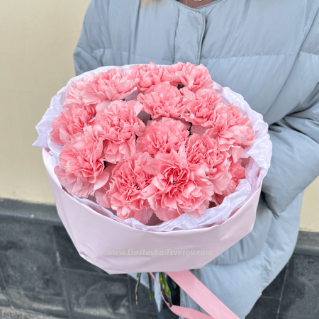 Bouquet of pink dianthus