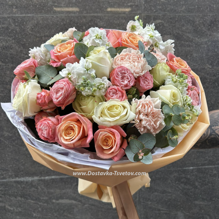 #23 Bouquet in pink tones