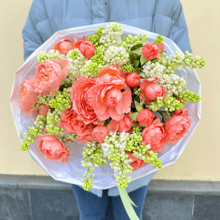 #16 Bouquet of Dutch lilac and peony rose Juliet