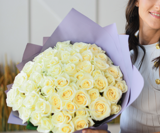 Roses Bouquet of roses "White Swan"