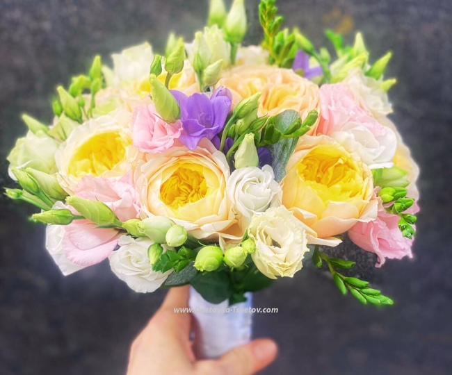 Bridal bouquet of peony roses Bouquet of roses to the bride "Krasa"