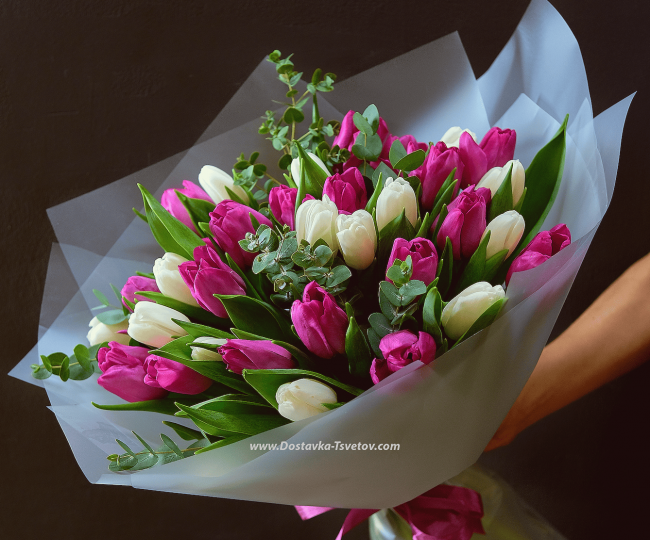 Flowers 35 tulips in the bouquet "Eternal Rome"