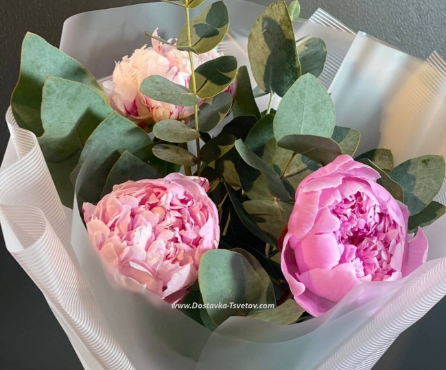 Flowers 3 peonies in a bouquet "Summer Harvest"