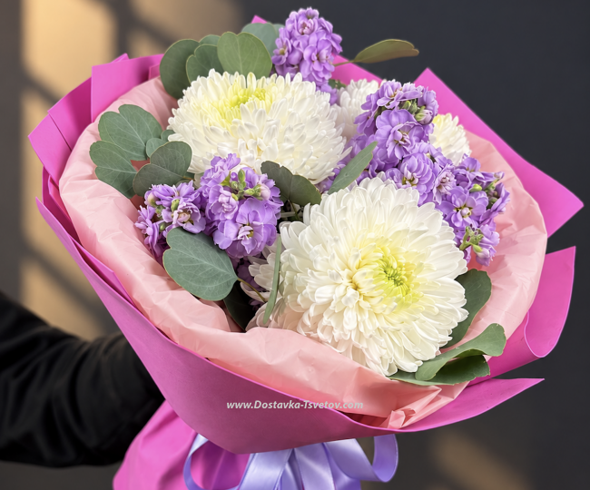 Категория для маркета Chrysanthemum and matthiola bouquet