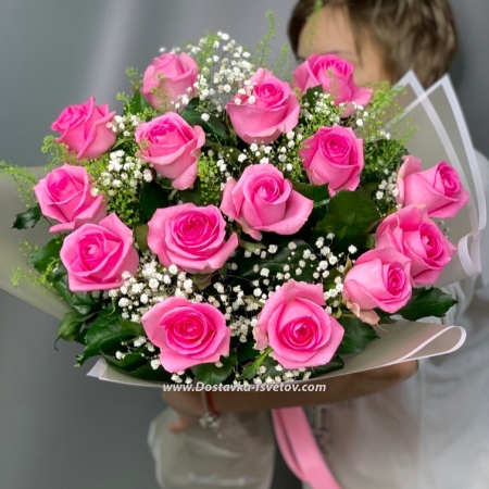 Roses with greenery "Pretty Woman"