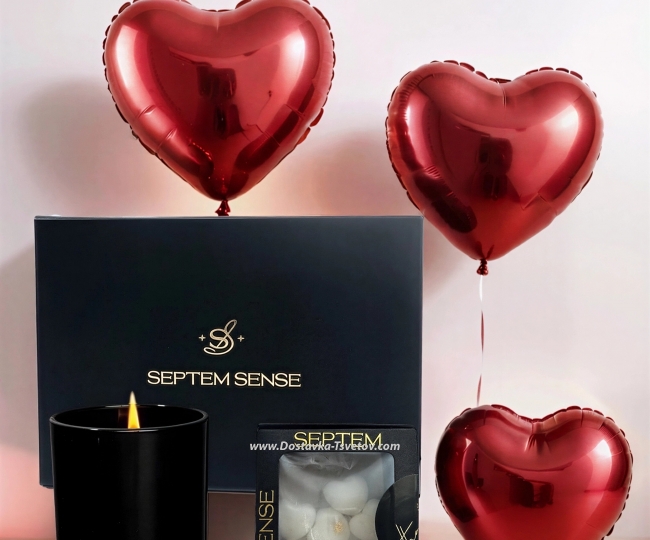 Presents Premium Candle and Aroma Sachet Set