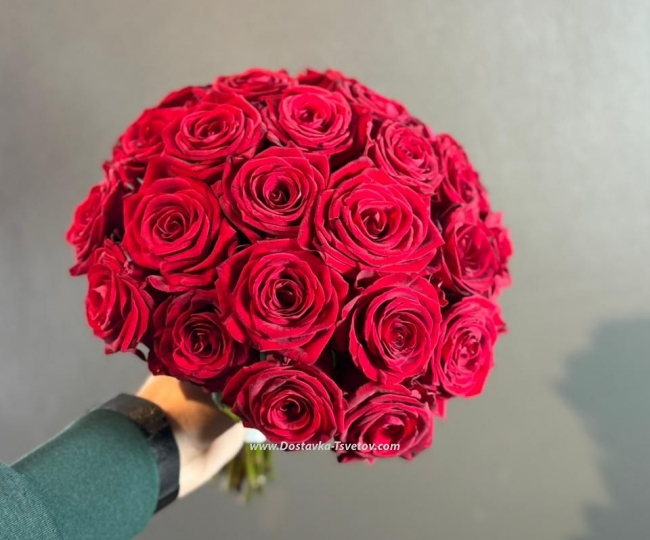 Red roses Bouquet of roses for the bride "Talisman"