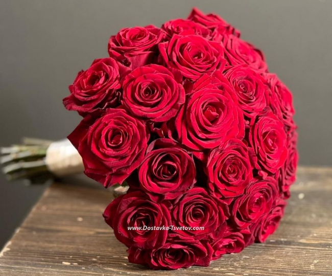 Bouquet of roses for the bride "Talisman" - photo #2