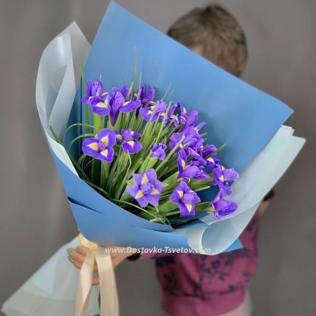 Bouquet of blue irises "Baikal"