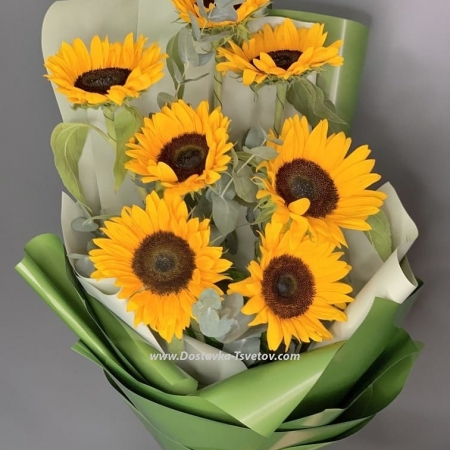 Bouquet of sunflowers "Chili"