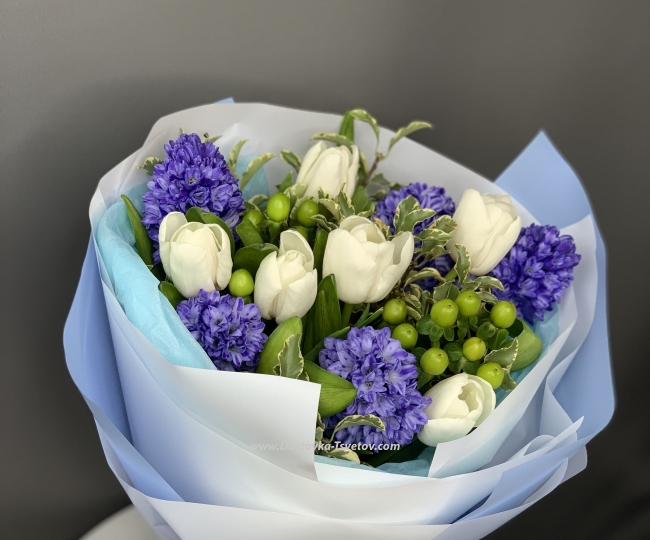 Blue bouquets Bouquet "Strict Hyacinth"