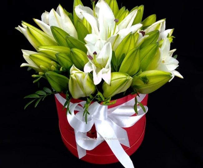 Lilies in a box "Georgia" - photo #5