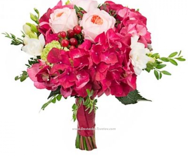 Bridal bouquet of hydrangea Wedding bouquet "Juicy Cherry"