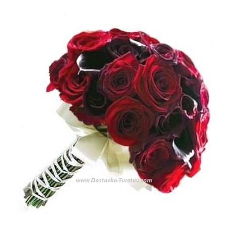 Bouquet of roses for the bride "Talisman"