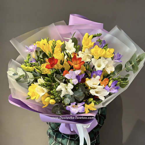 Freesias in the bouquet "Southern Dance"