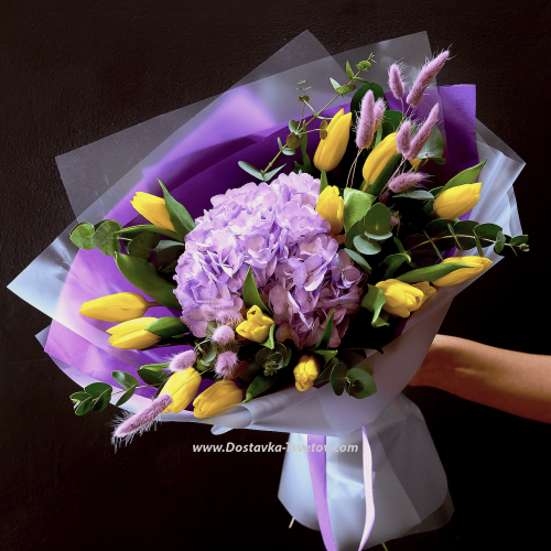 Hydrangea in a bouquet "Amethyst"