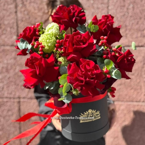 Ecuadorian roses in a box "Princess"
