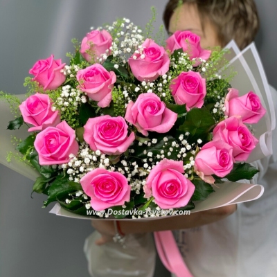 Roses with greenery "Pretty Woman"