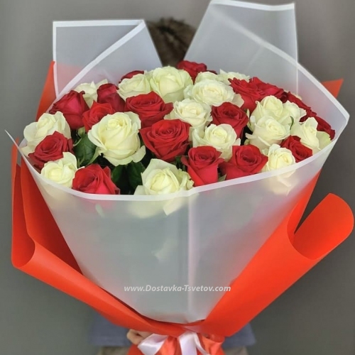 Bouquet of 51 roses "Girlfriend"