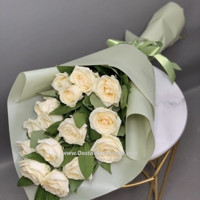 Bouquet of white roses "Angelica"