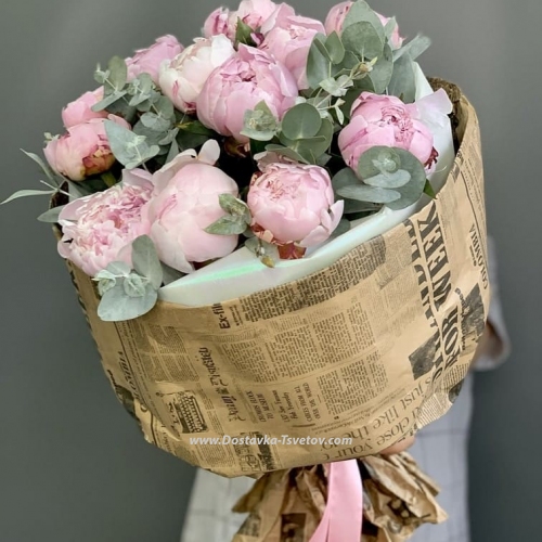 Bouquet of peonies "Native"