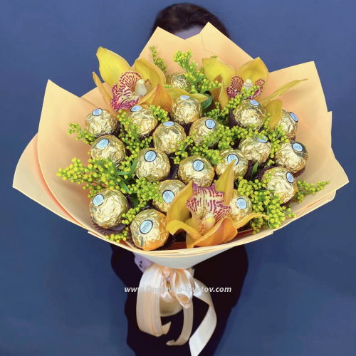 Bouquet of sweets "Sweet World"